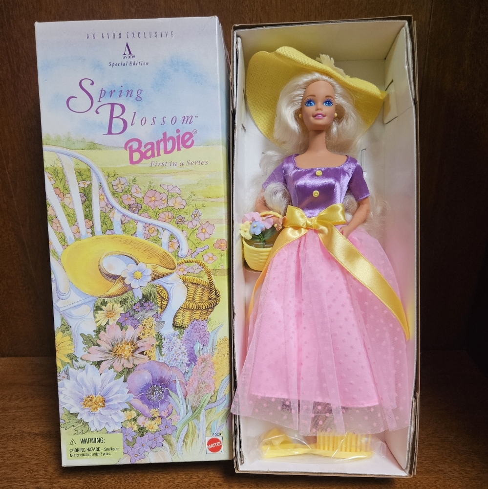 1995 Avon Exclusive Special Edition Spring Blossom Barbie